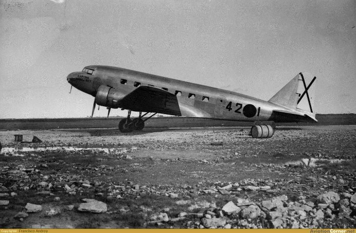 http://www.aviationcorner.net/public/photos/1/4/avc_00181214.jpg