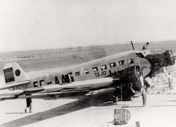 https://fly-news.es/wp-content/uploads/iberia-85-aniversario-valencia.jpg